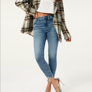 GOOD AMERICAN good legs jeans 26
